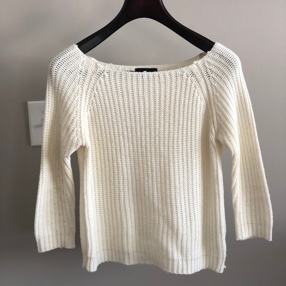 White knit 3/4 sleeve